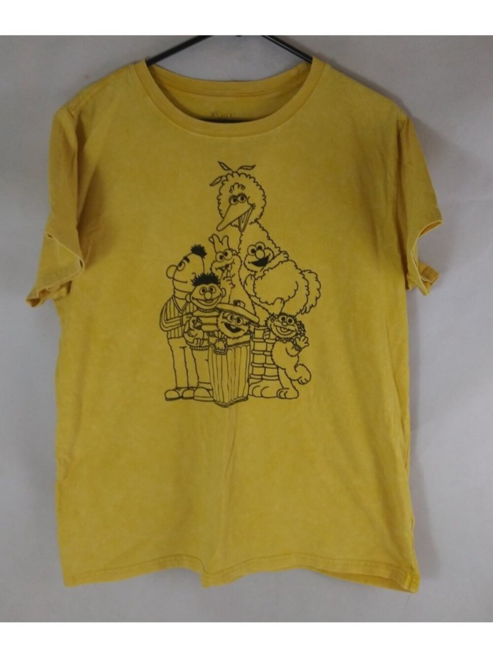 Mighty Fine Men's Sesame Street Yellow T-Shirt With Black Design Size 2X